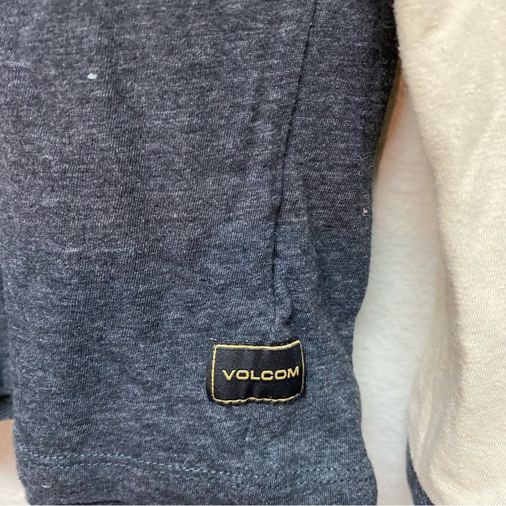 Volcom‎ Long Sleeve Hoodie Shirt, Size S - Picture 2 of 6